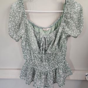Francescas top nwt crop small